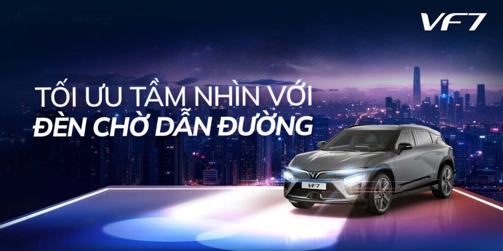 Không chỉ toả sáng trên đường phố, VF 7 còn chiếu sáng cả khi bạn rời khỏi xe với chế độ đèn chờ dẫn đường.
