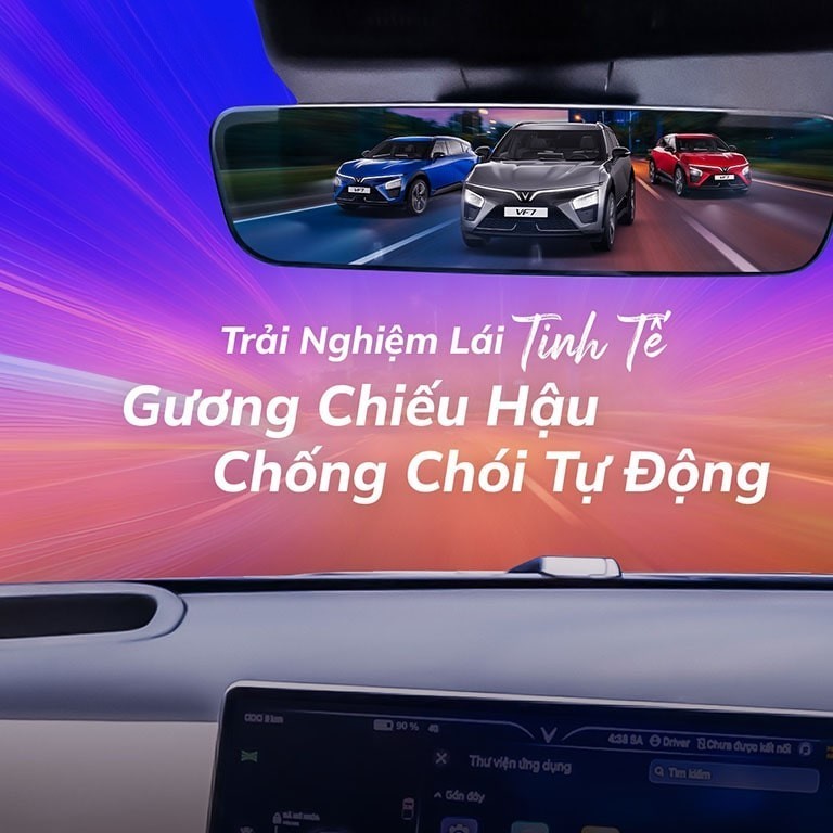Lướt giữa màn đêm, nét đẹp của VF 7 toả sáng mà không hề gây chói loá với gương chiếu hậu chống chói tự động.